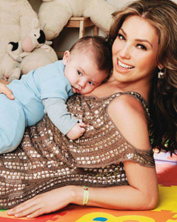 thalia_nuevo_bebe_matthew_alejandro_mottola_2011