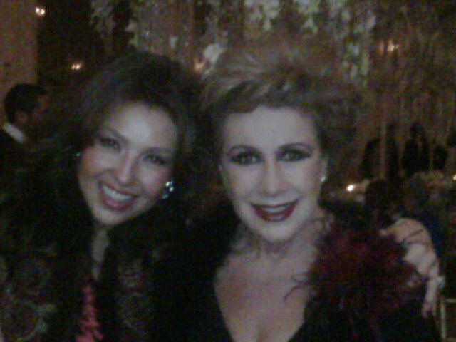 thalia_con_hermanas_laura_zapata_ernestina_sodi_ano_nuevo_2011_7 thalia_con_hermanas_laura_zapata_ernestina_sodi_ano_nuevo_2011_7