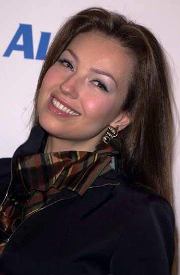 thalia_heroes_among_us_2001_people_december_4_2001_1.jpg