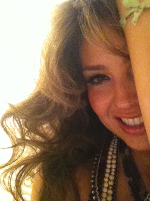 thalia_twitter_227_foto_thalia_febrero_17_2012_sonrisa thalia_twitter_227_foto_thalia_febrero_17_2012_sonrisa