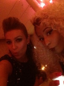 tommy_mottola_with_wife_thalia_mottola_2013_costume_benefit__institute_MET_gala_punk_chaos_to_couture_mayo_6_2013_12_nikki_minaj