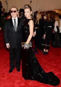 tommy_mottola_with_wife_thalia_mottola_2013_costume_benefit__institute_MET_gala_punk_chaos_to_couture_mayo_6_2013_3